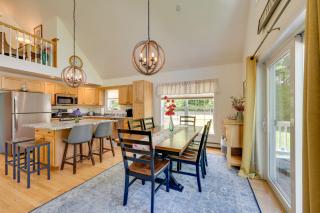 Hot Tub & Private Beach Access! North Conway Home - 1