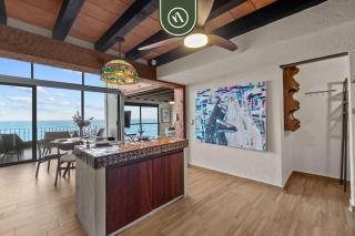 Oceanfront 2 BR Condo with Spectacular View - Pool - 4