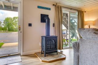 Walk to Wells Beach! Family-Friendly Gem w/ Patio - 6