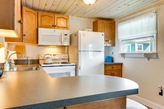 Walk to Wells Beach! Family-Friendly Gem w/ Patio - 4
