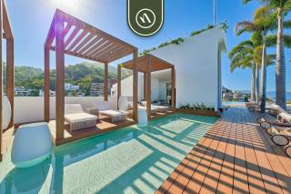 Luxury 1BR Condo - Rooftop Pool - Bay View - 0