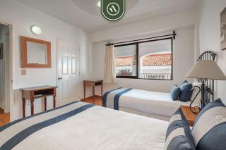 Amazing 2 BR Condo - Private Terrace - Pool - 4