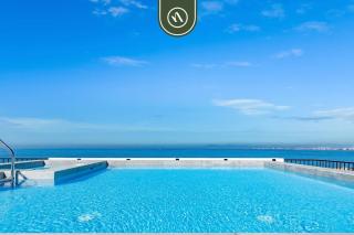 Luxury 2 BR - Downtown - Pool - Sunset in Terrace - 3