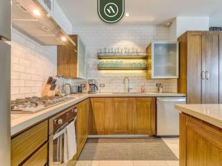 Luxury 2BR Condo in Romatic Zone - Rooftop Pool - 8