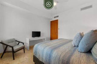 Stylish 2 BR Condo - Pools - Golf - Membership - 3