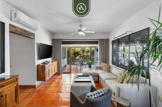 Stylish 2 BR Condo in Romantic Zone - Rooftop Pool - 0