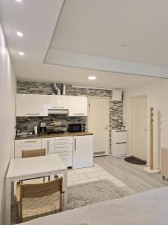 Studio in a peaceful area near the city centre - 8