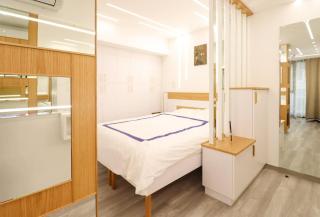 Renovated Studio in the Action 1 - 3