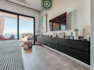 Oceanview Condo with Amazing Rooftop Pool - Gym - 3