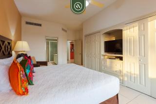 Mexican Styled 2 BR Condo - Beachfront - Pool - 4