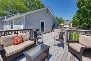 Castlerea Casa Columbus Home w/ Deck & Yard - 9