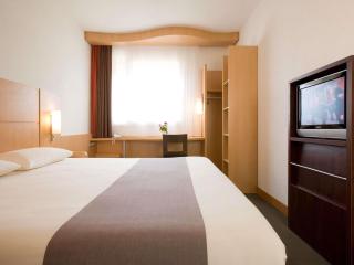 Ibis Cotonou - 4