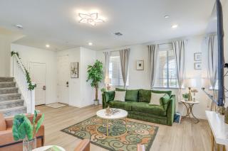 Quick Access to the Las Vegas Strip! Spacious Home - 5