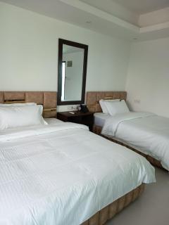HOTEL GRAND NUR, Ashkona - 6