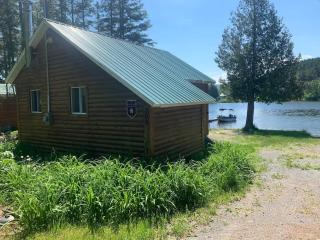 200 rang du Lac Lejeune - Chalet au bord du Lac - 3