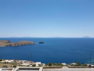 Serene Shore Serifos - 8