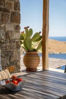 Serene Shore Serifos - 4