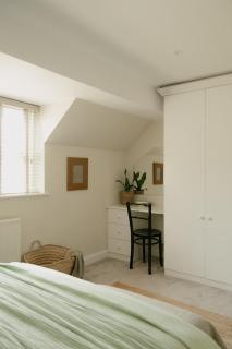 Central Village Cottage, The Corders - 6