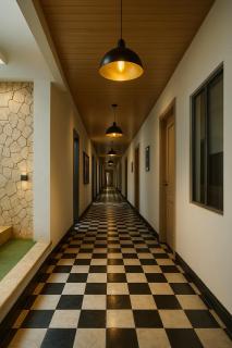 Close to Downtown Double Room with Jacuzzi - 4