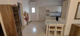 Lila Central Apartment 5 Min Walk to Port and Beach - 1