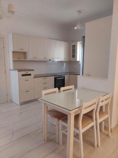 Lila Central Apartment 5 Min Walk to Port and Beach - 4