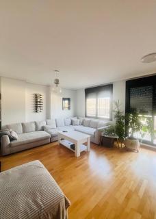 Ático La Puerta de Logroño, con terraza y piscina! - 5