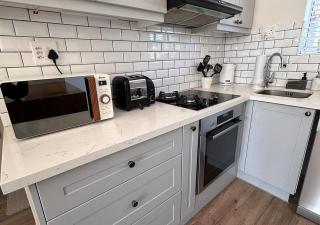 The Fairway Apartment - 2