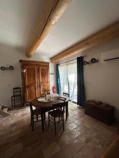 Maison provençale proche du lac - 2