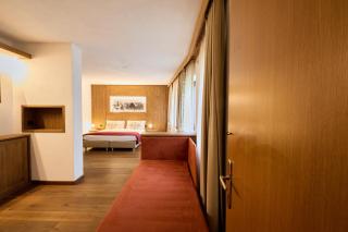 Hotel Beau Sejour - 1