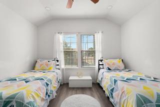 Modern 3 Bedrooms Home Just 5 mins to Deep Ellum - 7