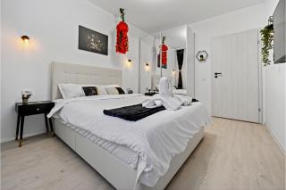 Beautiful Dining Area Full Kitchen Free Parking AC Bathtub - 1