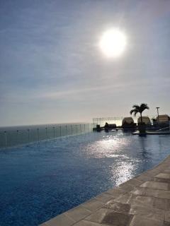 Morros Luxury Beachfront Infinity Pool - 8