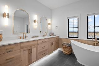 Modern 5BR Teton Home with Spa & Views - 2