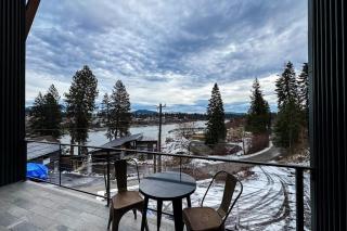 Modern Retreat with Spokane River Views - 8