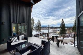 Modern Retreat with Spokane River Views - 7