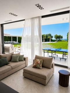 Renee Beach Front Executive Luxury Villa - 1