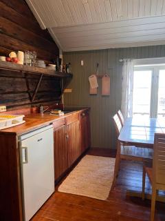 Cottage from 1850 in Ballstad - 8