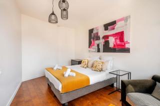 Huge and bright 4BD for 10 guests Sacre-Coeur - 2