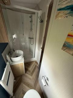 Howes Willerby Retreat - 5