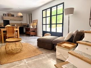 Le Patio Roujanais by GC - Clim - Wifi - 7