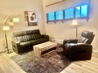 Beautifully furnished one bedroom loft located in Chicago's South suburb of Alsip - 7