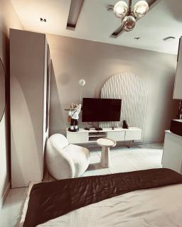 Curve10 Luxury Apartments - 2