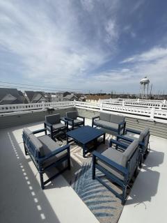 HighSpeed WiFi | Game Room | Rooftop Deck | Coffee - 6