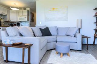 Hi-Tide Resort Top-floor Fireplace Unit 22 - 1