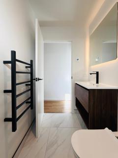 Queenstown 2BR Stay near Ski Fields Free Parking - 6