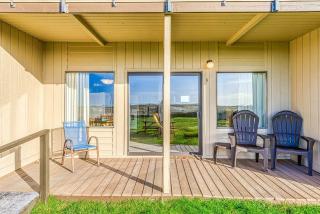 Hi-Tide Resort Queen Bed Dogs OK Unit 5 - 4