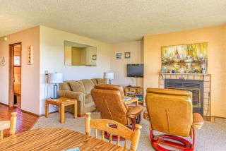 Hi-Tide Resort Queen Bed Dogs OK Unit 5 - 1