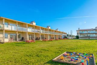 Hi-Tide Resort Top Floor Queen Bed Unit 32 - 5