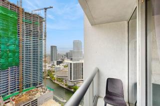 SKY Studio Icon Brickell - 8