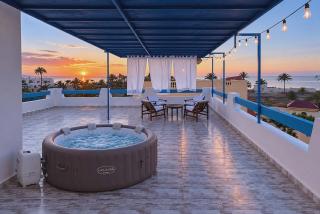 Aura House - 0